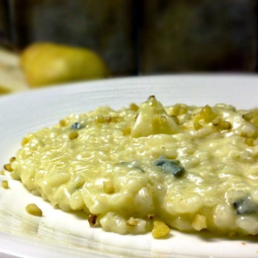 Risotto con gorgonzola pere e noci